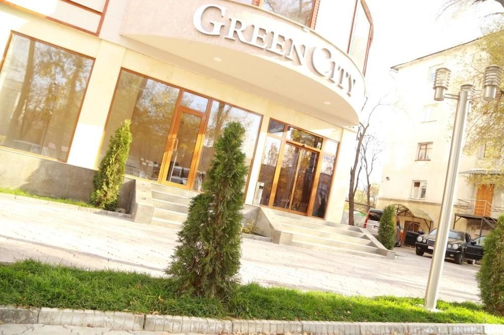Green City Hotel Бишкек Екстериор снимка
