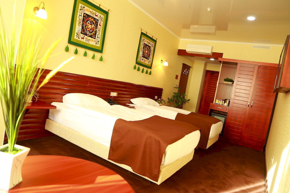 Green City Hotel Бишкек Екстериор снимка