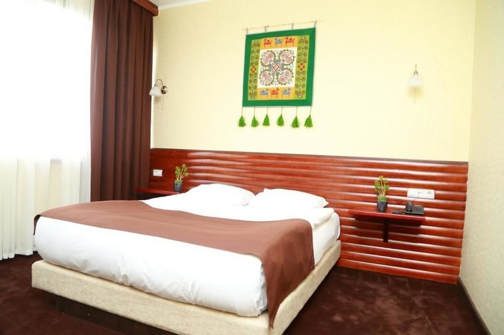 Green City Hotel Бишкек Екстериор снимка
