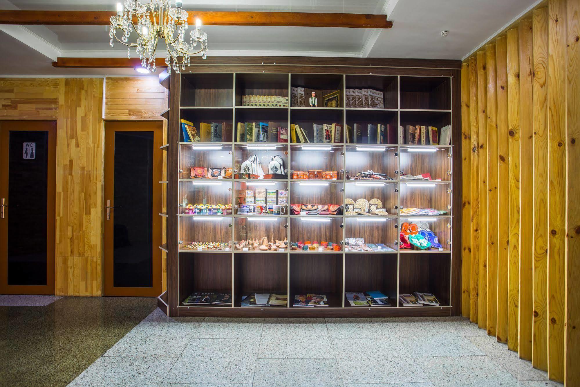 Green City Hotel Бишкек Екстериор снимка
